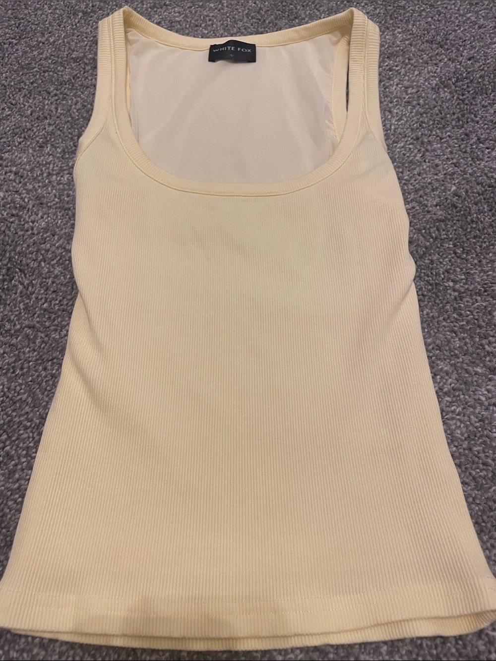 Butter Yellow Ribbed Tank Top - Picture 3 of 6